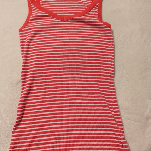 Gap Women's Tank Top - Picture 7 of 11